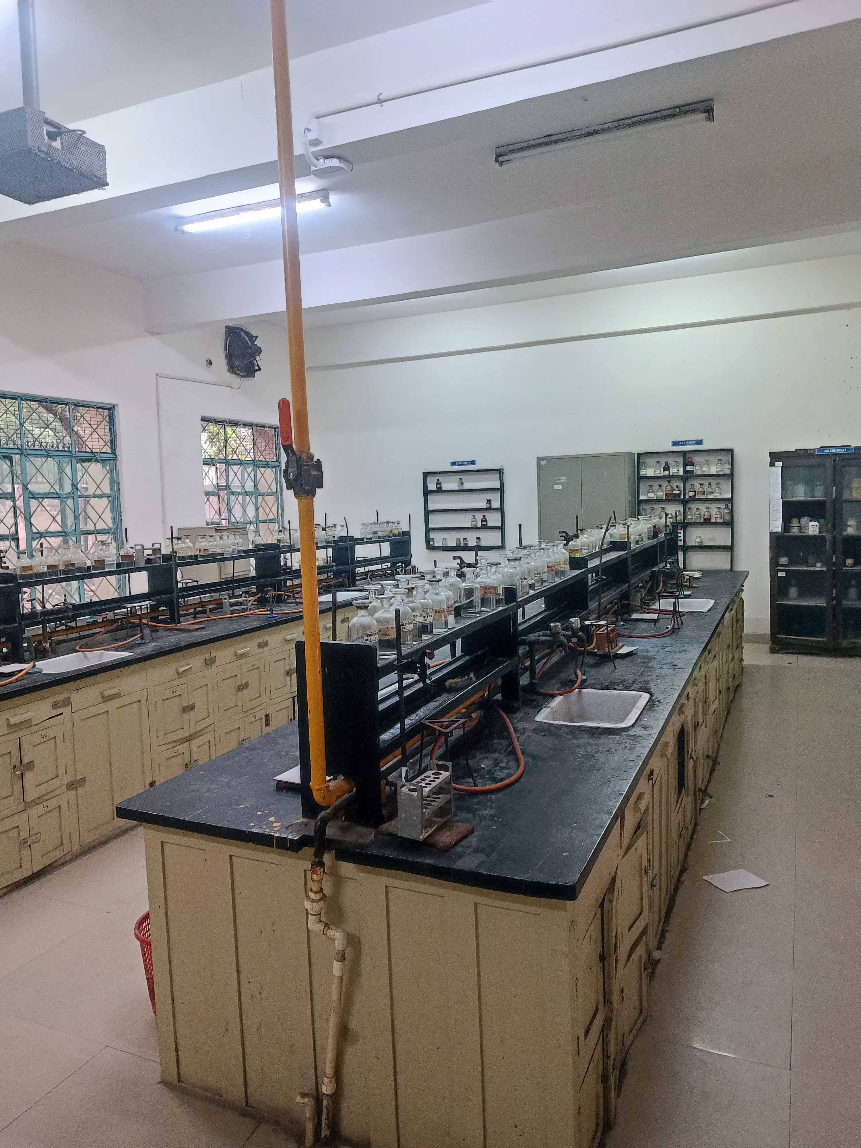 Kirori Mal College Academic Building photo 4